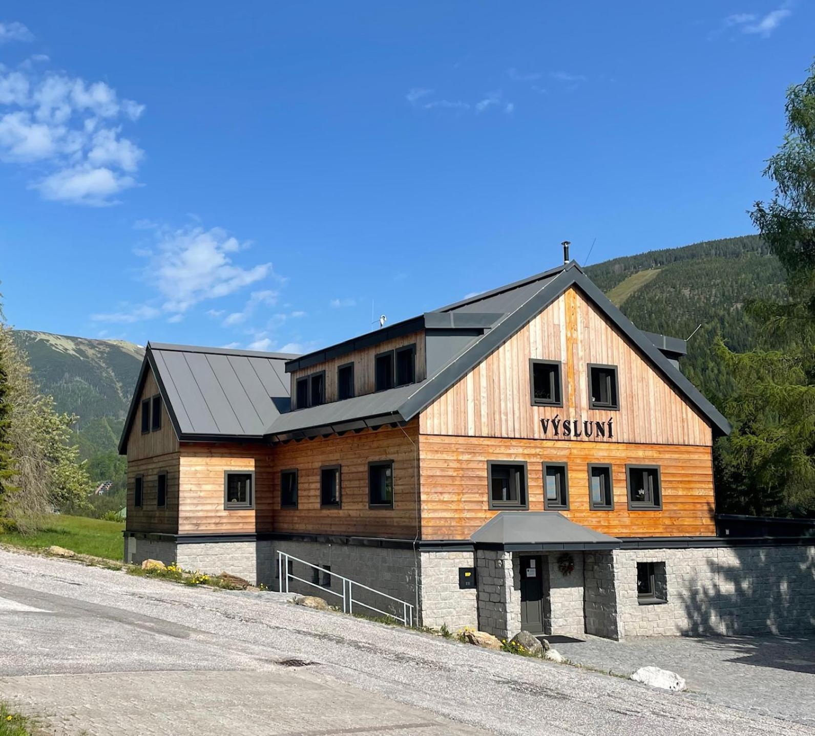 Hotel Výsluní Špindlerŭv Mlýn Exterior foto