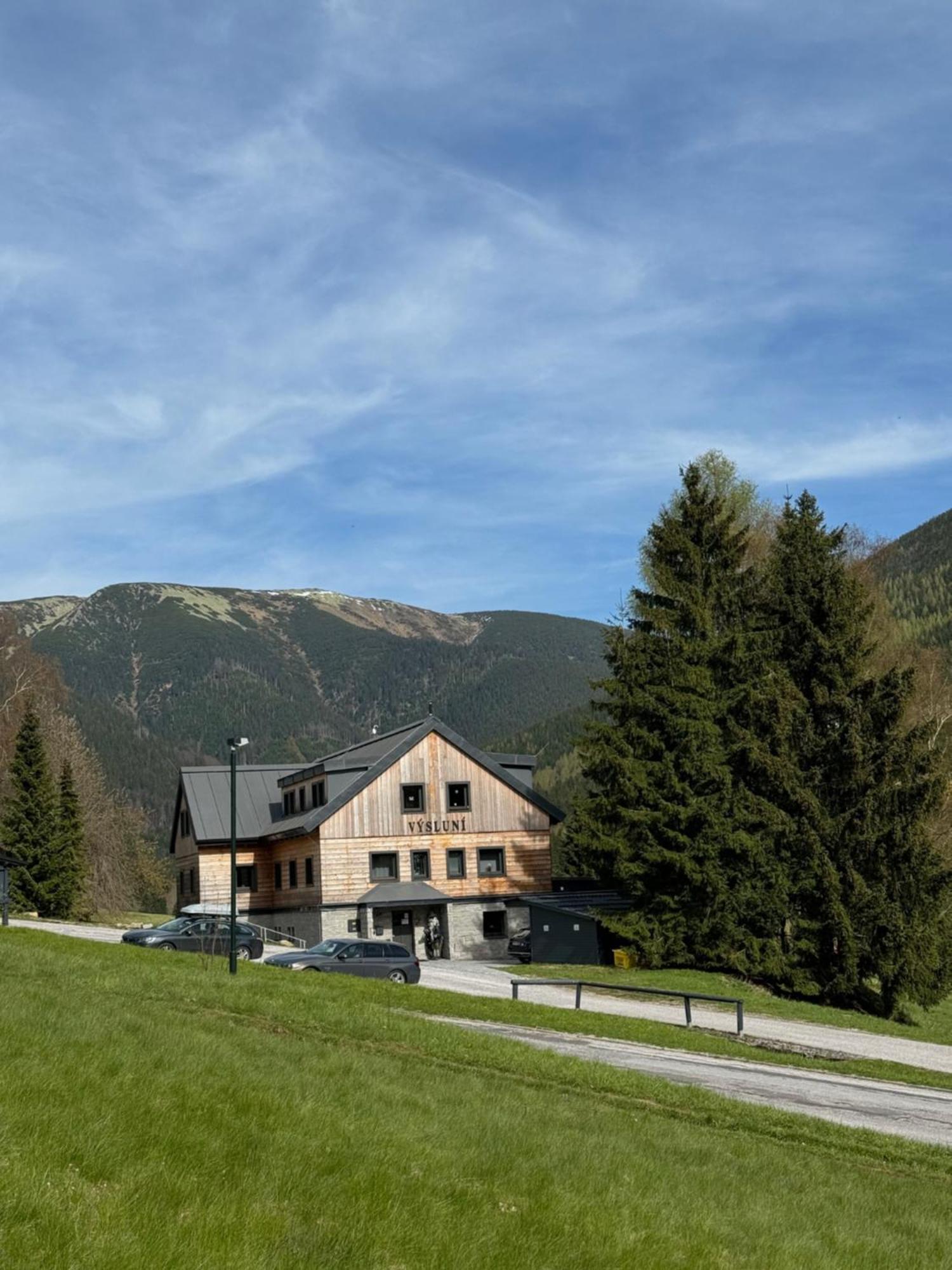 Hotel Výsluní Špindlerŭv Mlýn Exterior foto